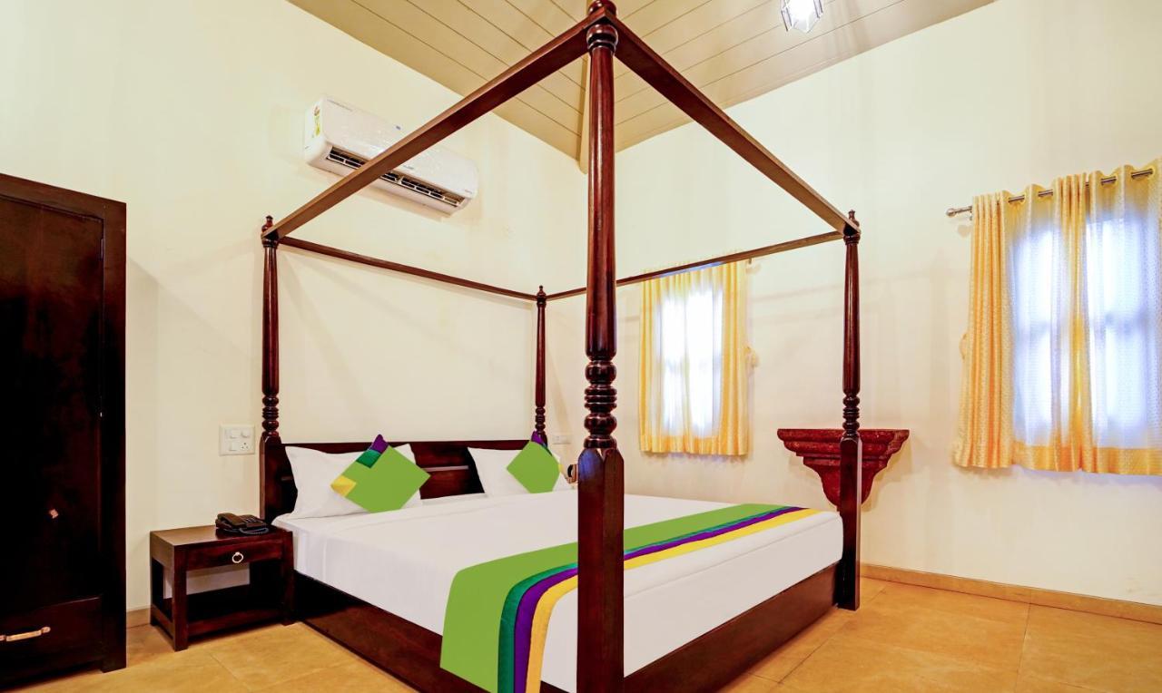 Siddhagiri Hotel And Resort Wai Ngoại thất bức ảnh