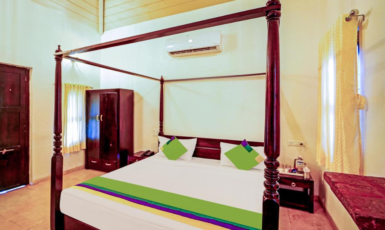 Siddhagiri Hotel And Resort Wai Ngoại thất bức ảnh