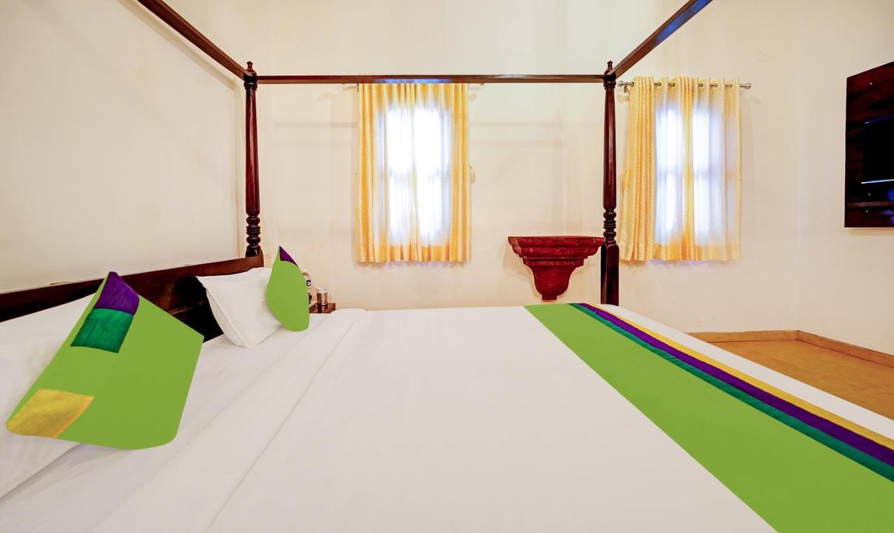 Siddhagiri Hotel And Resort Wai Ngoại thất bức ảnh