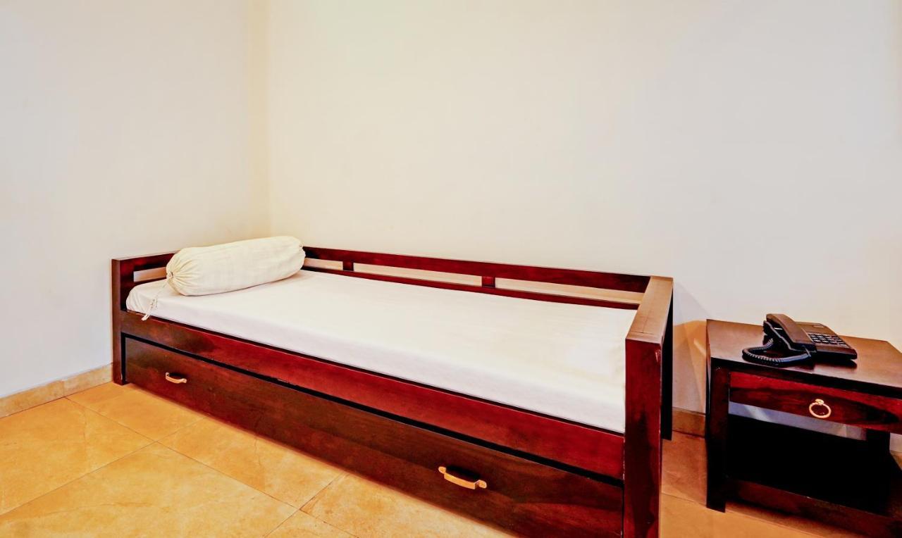 Siddhagiri Hotel And Resort Wai Ngoại thất bức ảnh